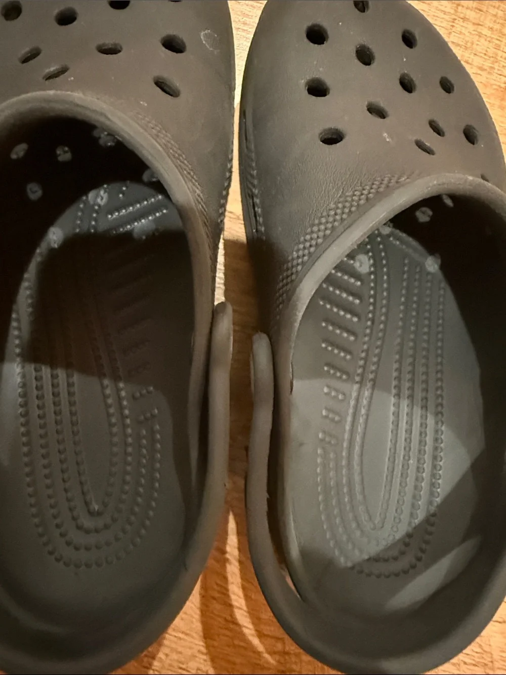 CROCS comfortable black